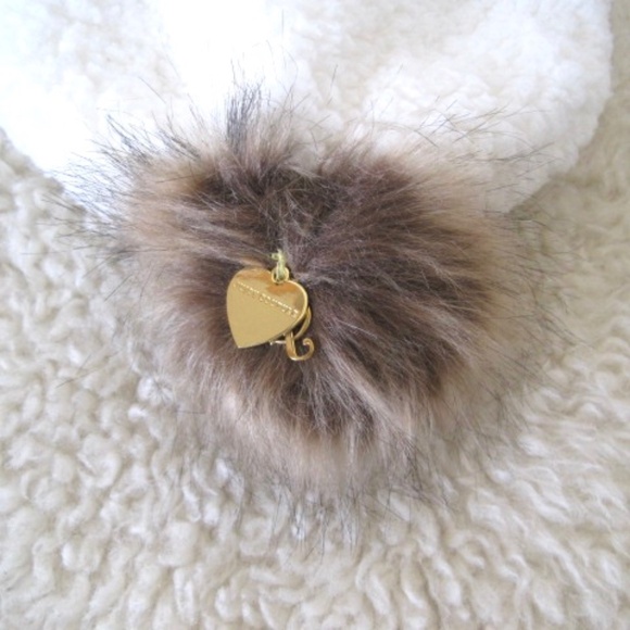 Juicy Couture Kids Sherpa Fleece Beanie Hat - Picture 4 of 8